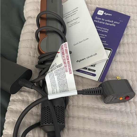 Dyson Airstrait Gray and Silver Hair Straightener - Picture 2 of 2